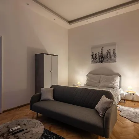 Appartement Dizsu's Place Boedapest