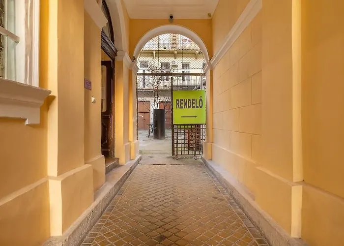 Apartment Dizsu's Place *